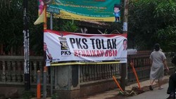 Dianggap Provokatif, PD Minta Spanduk PKS Soal BBM Dicopot