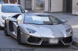 Heboh Mobil Lamborghini Dijual dengan Tulisan Arab di Inggris