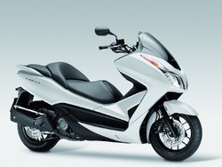 Tak Hanya Moge, Big Skuter Juga Mulai Berkembang