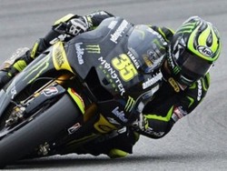 Cal Crutchlow Lelang Baju Balap