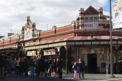 Blusukan di Pasar Fremantle, Bertemu Bajak Laut!