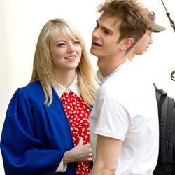 Andrew Garfield & Emma Stone Mesra di Lokasi Syuting