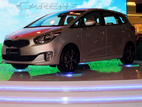 Kemeriahan Lahirnya All New Carens