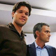 Uang dan Rasa Sayang, Paket Bagus untuk Mourinho di Chelsea