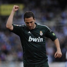 Perez Buka Kans Lepas Higuain ke Juve