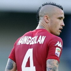 Radja Nainggolan Akan Kunjungi Indonesia Bulan Ini