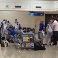 Tiba di Jakarta, Timnas Belanda Disambut Fans dan Luna Maya