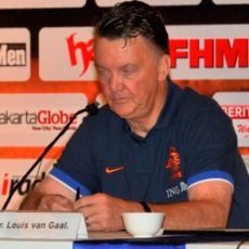Van Gaal: Melatih Tim Indonesia? Im Sorry