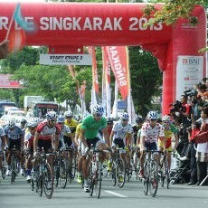 Menangi Etape Terberat, Coenen Terbantu Hujan