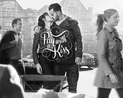  Asyiknya, Pasangan Bisa Minum Kopi Gratis di Kafe Ini Hanya dengan Berciuman