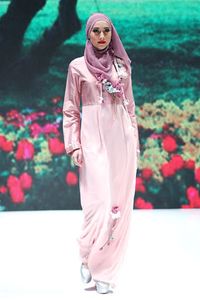 Tuty Adib