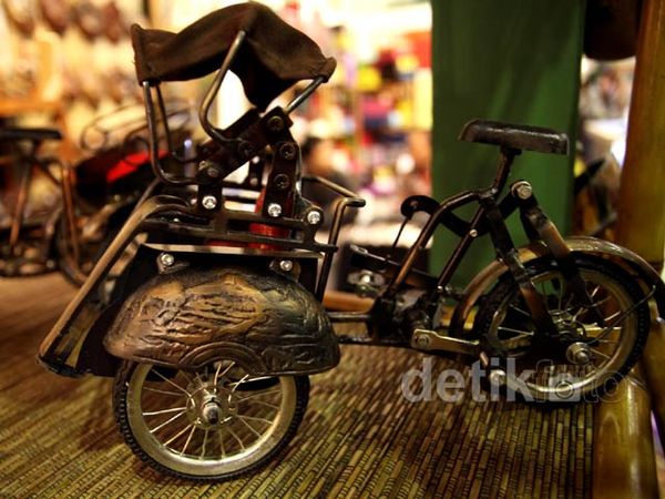 Kerajinan Kuningan dari Yogyakarta