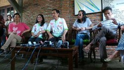 Jokowi Paksa Mal di DKI Gunakan Plastik Daur Ulang