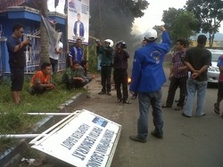 Kecewa Kinerja Pengurus, Puluhan Kader Demokrat Garut Mengamuk di Kantor