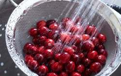 Agar Tetap Sehat, Biasakan Cuci Buah Sebelum Dikonsumsi!