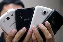 Indonesia Impor Ponsel Rp 820 Miliar di Bulan April