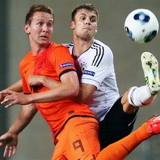 Belanda Taklukkan Jerman 3-2