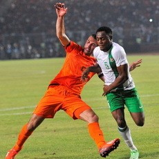 Igbonefo Dapat Jersey Van Persie dan Robben