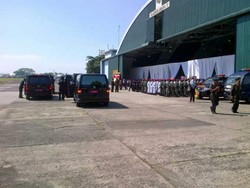 Dilepas dengan Upacara Militer, Jenazah Taufiq Dibawa ke TMP Kalibata