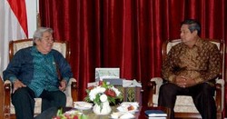 Di Bukunya, Taufiq Kiemas Jelaskan Masalah Sebutan SBY Anak Kecil