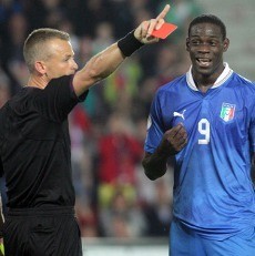 Sempat Marah-marah di Twitter, Balotelli Akan Dinasihati Prandelli