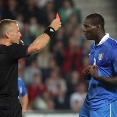 Prandelli: Balotelli Tak Seperti Pesepakbola yang Lain