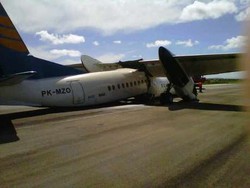 Pesawat Merpati Sempat Memantul di Bandara Kupang, Gear Keluar