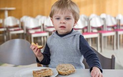 Roti dan Sereal Perlu Diberikan pada si Kecil Sesuai Usianya