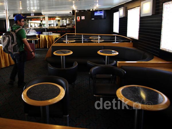 Melihat Fasilitas Mewah KMP Portlink