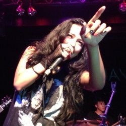 Kotak Hangatkan Virginia