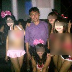 Arya Wiguna Juga Suka Cium Banyak Cewek Saat Dugem