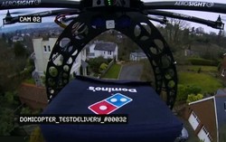 Wow! Dominos Pizza Diantar ke Rumah dengan Helikopter