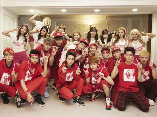 Super Junior, SHINee dan EXO Ramaikan Konser SNSD di Seoul