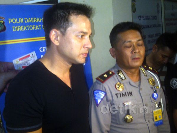 Ari Wibowo Diperiksa Usai Tabrak Kakek-kakek