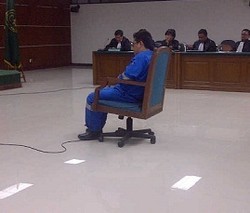 Rekor Sidang 13 Jam, Kukuh Kertasafari Dituntut 5 Tahun Penjara