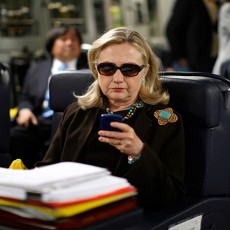 Ikut Suami dan Anaknya, Hillary Clinton Akhirnya Nge-Tweet