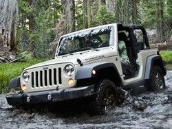 Jeep Tarik Ratusan Ribu Mobil