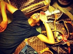 Liburan Anak Konglomerat: Jet Pribadi Sampai Louis Vuitton