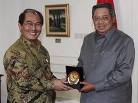 SBY Terima Pengurus DKPP