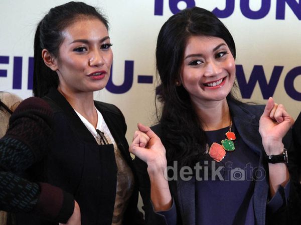 Presenter Cantik Ramaikan Piala Konfederasi 2013
