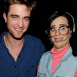 Katy Perry dan Robert Pattinson Kencan Diam-diam di Konser Bjork
