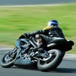 Artis-artis yang Alami Kecelakaan Moge