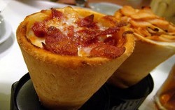 Pizza Kaki Lima Ini Juga Enak dan Lengkap