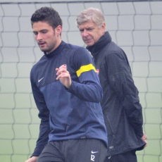 Dijanjikan Dana Besar, Wenger Diminta Rekrut Pemain Top