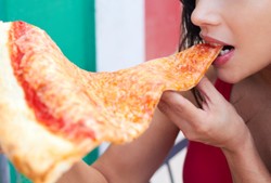 Pizza Mampu Membuat Gairah Seks Lebih Kuat?