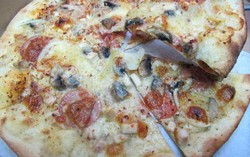 Kalau Mau Mencicipi Pizza Italia, di Sini Tempatnya!