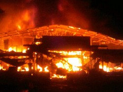 Ratusan Kios Pasar Rawa Indah di Bontang Ludes Terbakar