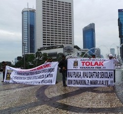 PKS Gerakkan Demo Tolak Kenaikan BBM di Bundaran HI