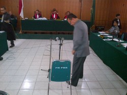 Jadi Saksi Sidang Kasus Suap PON, Gubernur Riau Kerap Menjawab Lupa