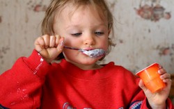 Susu dan Ikan Tuna Sumber Protein Penting untuk Si Kecil